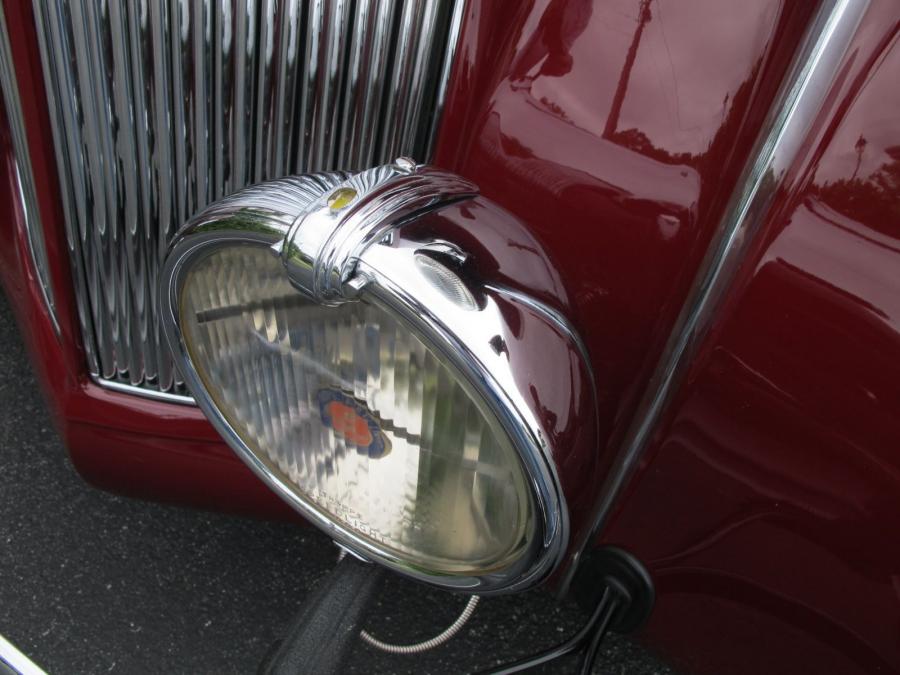  Packard Twelve Convertible Coupe 1938 года  (фото 3 из 15)